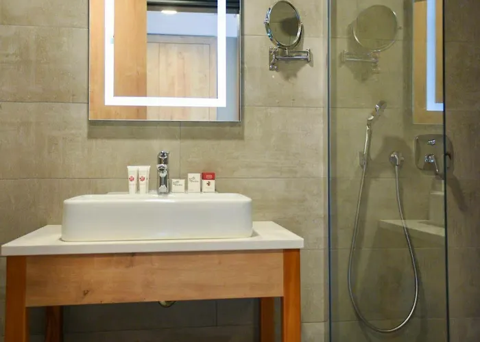 Ramada Vakfikebir Hotel 4*